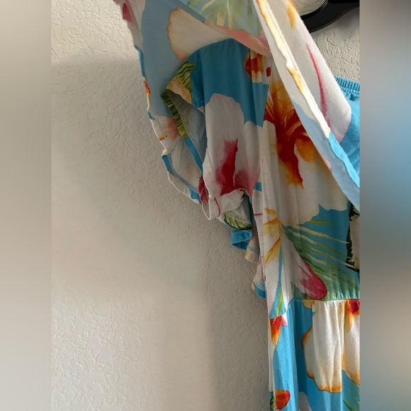 28 Palms Floral Blue Maxi Dress - Picture 5 of 6